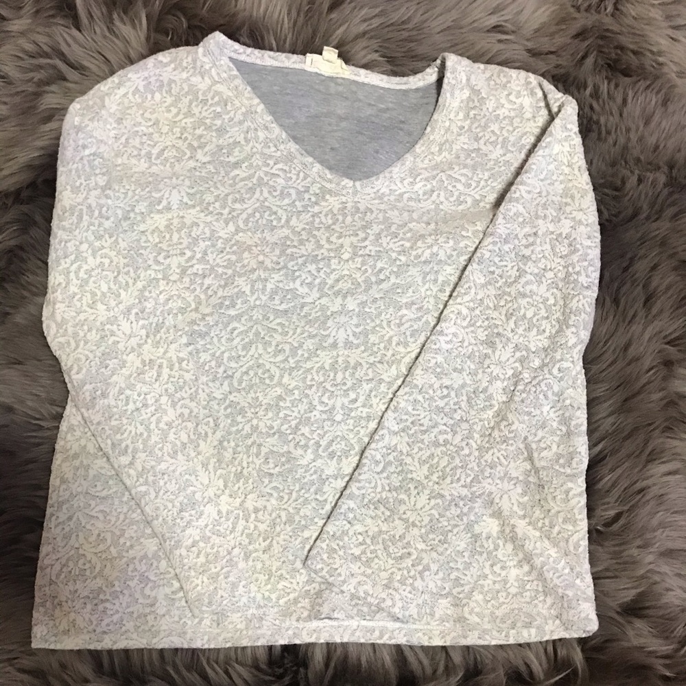 Jane and Delancey Cozy VNeck Lace Pattern Top, S